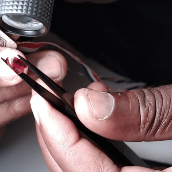 nka diamond pierre rubis